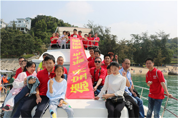 游艇出海捕鱼 游艇出海捕鱼